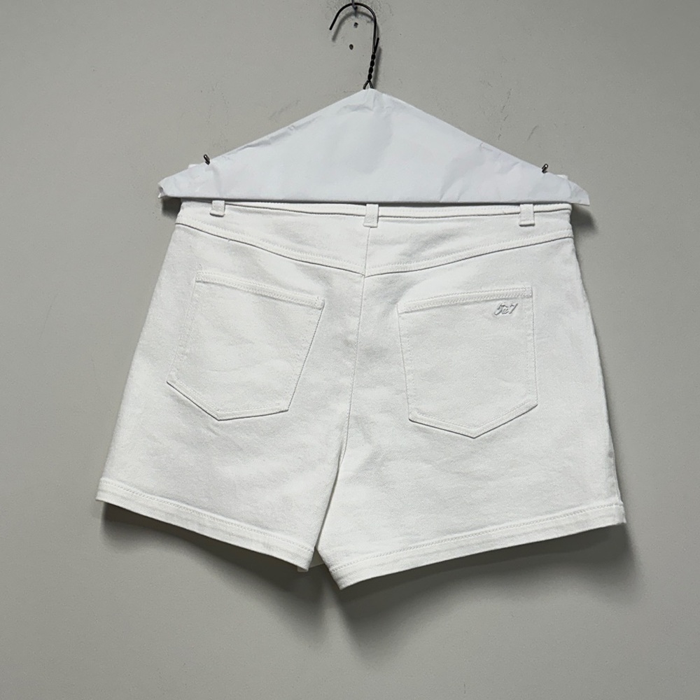 Cinq à Sept White Cargo Shorts - Picture 5 of 5